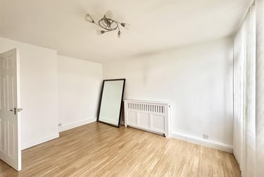 1 bed flat, Fairisle Close, Clifton, Nottingham, NG118QD - Image 1